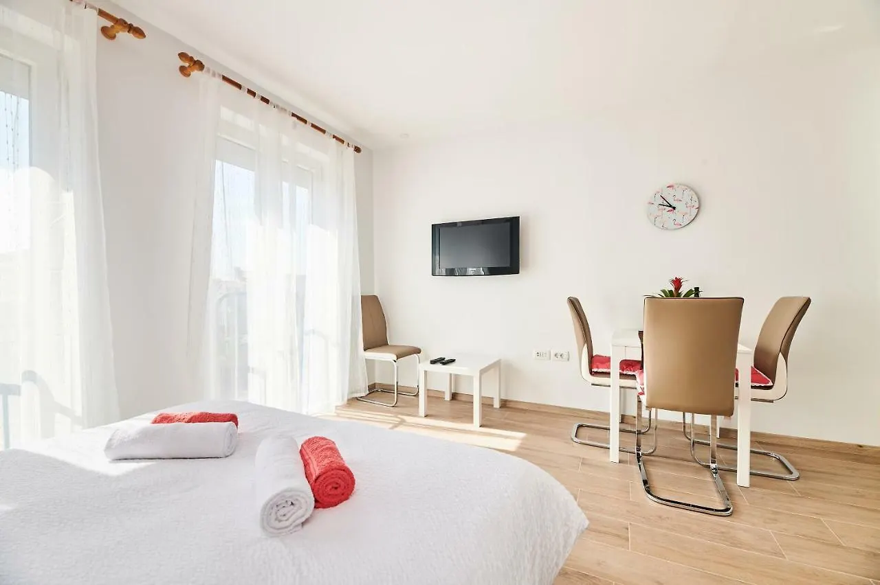 Appartement Studio Apartman Lena Umag